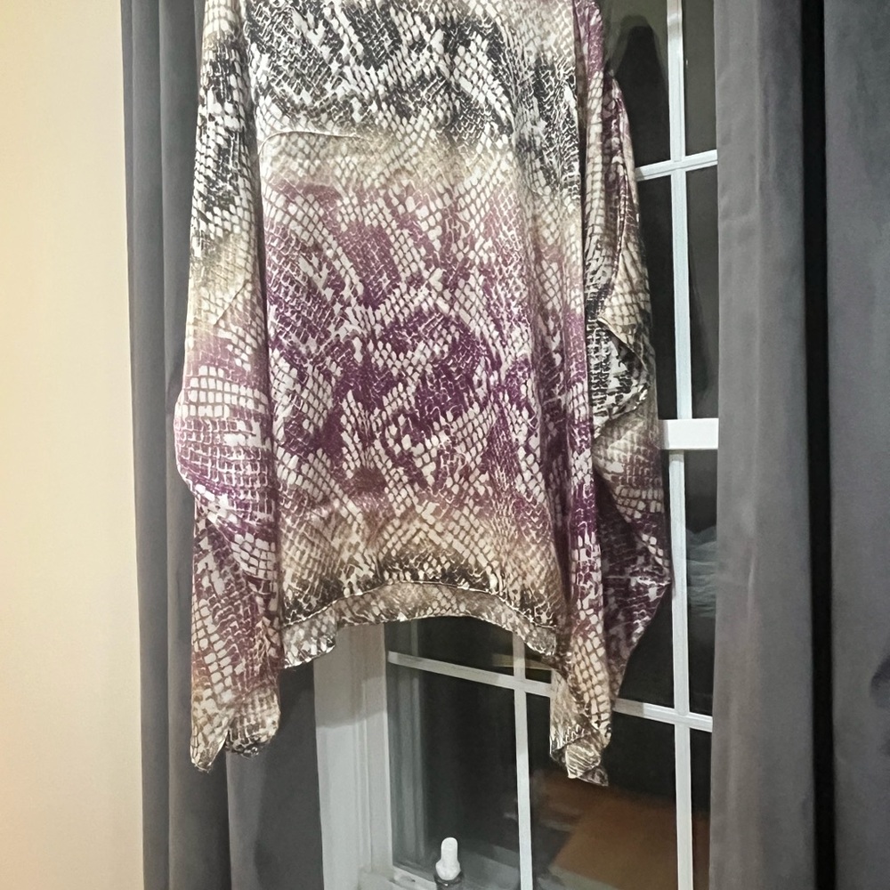 One size Women's Snakeskin Print poncho silk top !
